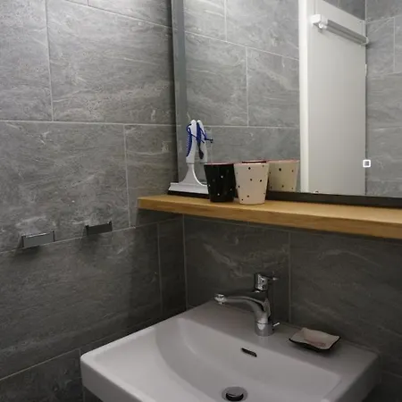 Apartment Paradies 017 *