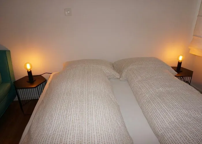 Paradies 017 شقة *